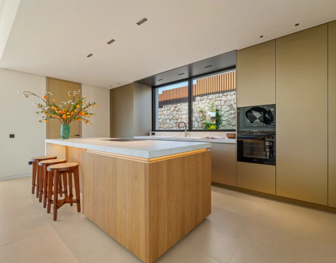 LUXURY CONTEMPORARY VILLA IN MARBELLA GOLDEN MILE