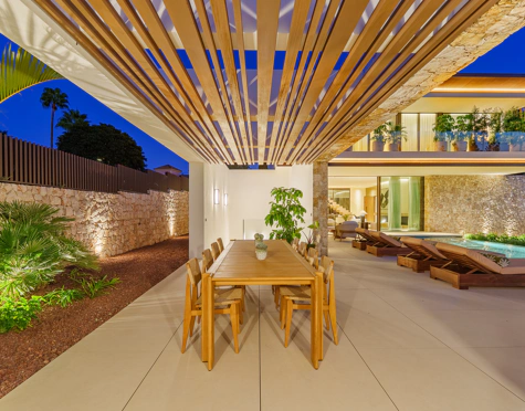 LUXURY CONTEMPORARY VILLA IN MARBELLA GOLDEN MILE
