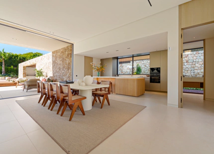 LUXURY CONTEMPORARY VILLA IN MARBELLA GOLDEN MILE