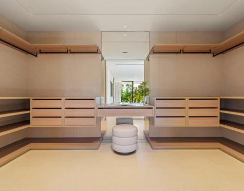 LUXURY CONTEMPORARY VILLA IN MARBELLA GOLDEN MILE