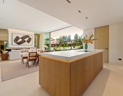 LUXURY CONTEMPORARY VILLA IN MARBELLA GOLDEN MILE