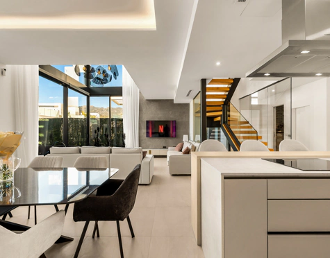 CONTEMPORARY SEA VIEW VILLA IN RIO REAL