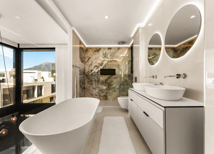 CONTEMPORARY SEA VIEW VILLA IN RIO REAL