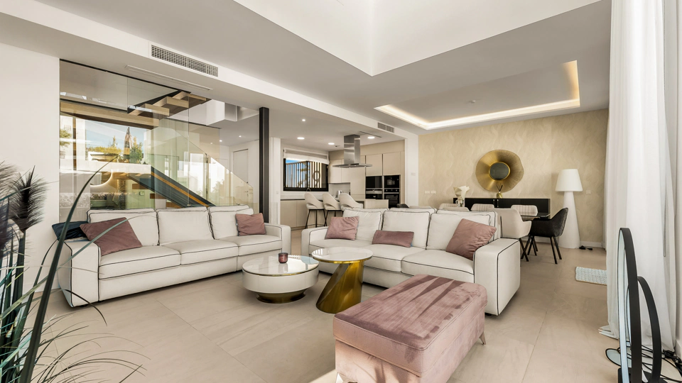 Semi Detached Villa for sale in Rio Real, Marbella East