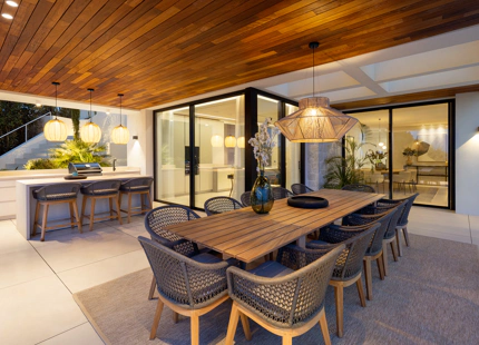 CONTEMPORARY SEA VIEW VILLA IN LA QUINTA