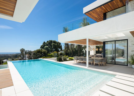 CONTEMPORARY SEA VIEW VILLA IN LA QUINTA
