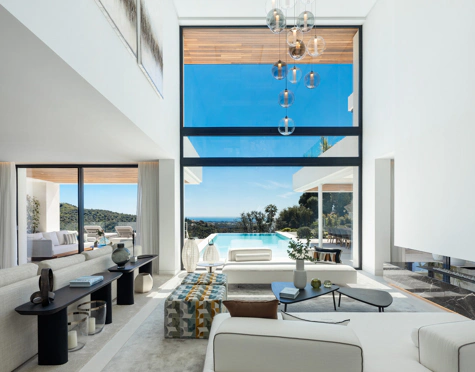 CONTEMPORARY SEA VIEW VILLA IN LA QUINTA