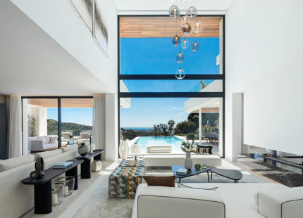 CONTEMPORARY SEA VIEW VILLA IN LA QUINTA