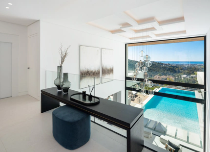 CONTEMPORARY SEA VIEW VILLA IN LA QUINTA