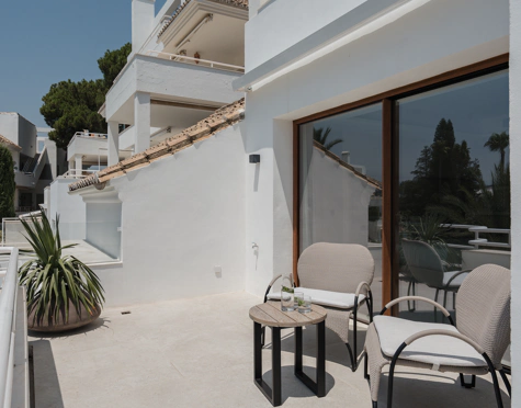 CONTEMPORARY GROUND FLOOR DUPLEX IN NUEVA ANDALUCÍA