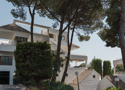 CONTEMPORARY GROUND FLOOR DUPLEX IN NUEVA ANDALUCÍA