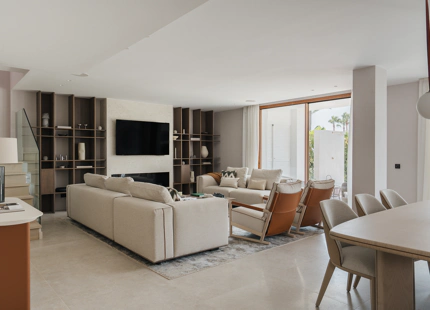 CONTEMPORARY GROUND FLOOR DUPLEX IN NUEVA ANDALUCÍA