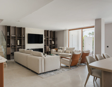 CONTEMPORARY GROUND FLOOR DUPLEX IN NUEVA ANDALUCÍA