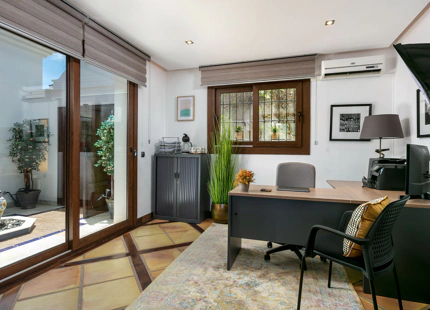 CHARMING LUXURY VILLA WITH INCREDIBLE PANORAMIC VIEWS IN BENAHAVÍS