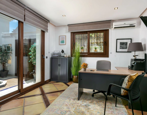 CHARMING LUXURY VILLA WITH INCREDIBLE PANORAMIC VIEWS IN BENAHAVÍS