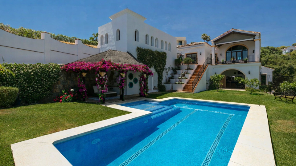 Villa for sale in Monte Mayor, Benahavis