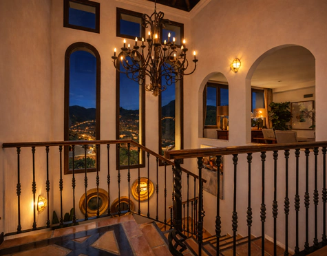 CHARMING LUXURY VILLA WITH INCREDIBLE PANORAMIC VIEWS IN BENAHAVÍS