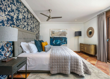 CHARMING LUXURY VILLA WITH INCREDIBLE PANORAMIC VIEWS IN BENAHAVÍS