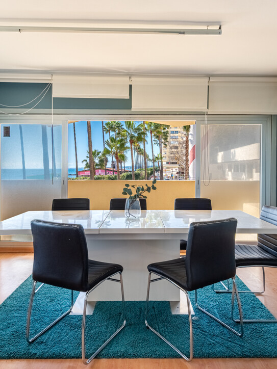 Paseo Marítimo Office