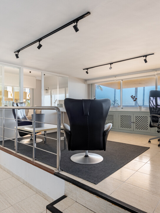 Paseo Marítimo Office