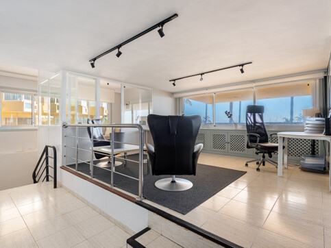 Paseo Marítimo Office