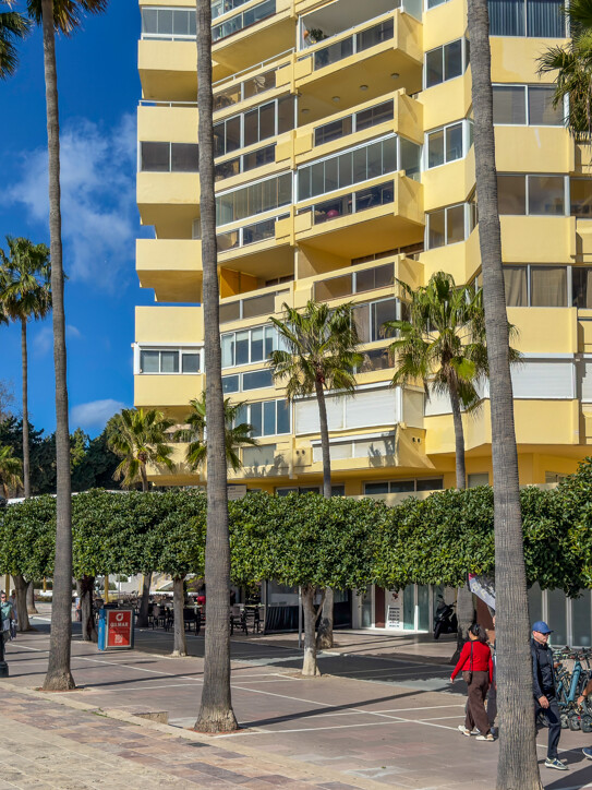 Paseo Marítimo Office