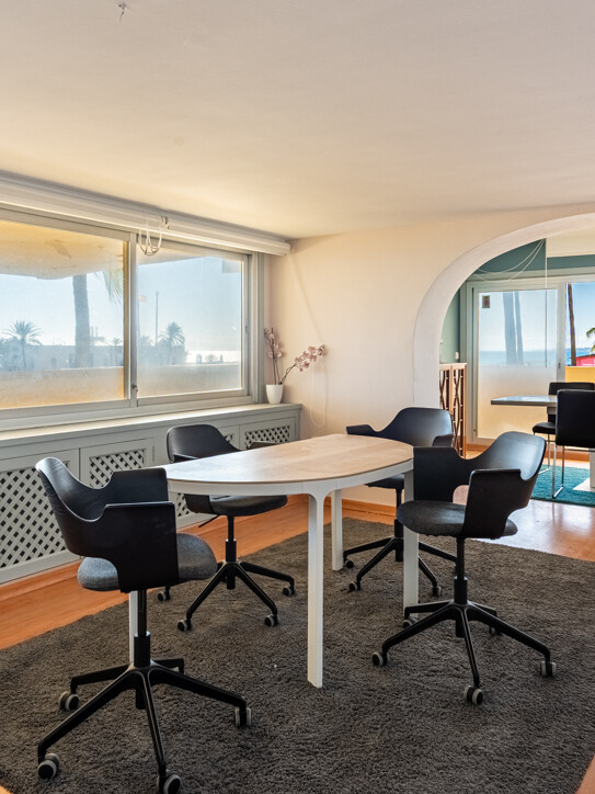 Paseo Marítimo Office