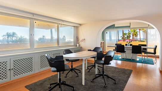 Paseo Marítimo Office