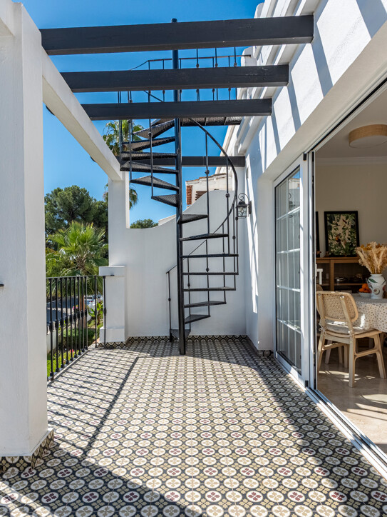 Aloha Townhouse