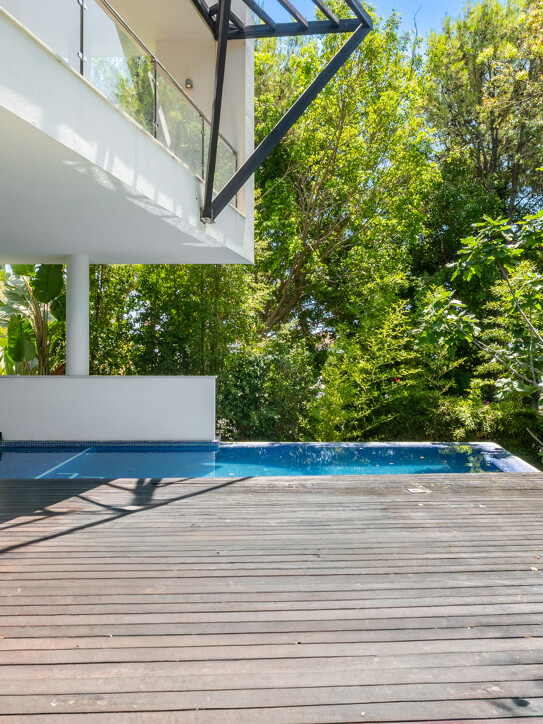 Semi Detached Villa in Marbella Golden Mile