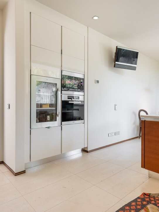 Semi Detached Villa in Marbella Golden Mile