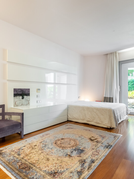 Semi Detached Villa in Marbella Golden Mile