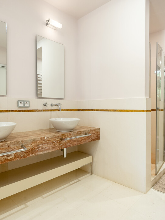 Semi Detached Villa in Marbella Golden Mile