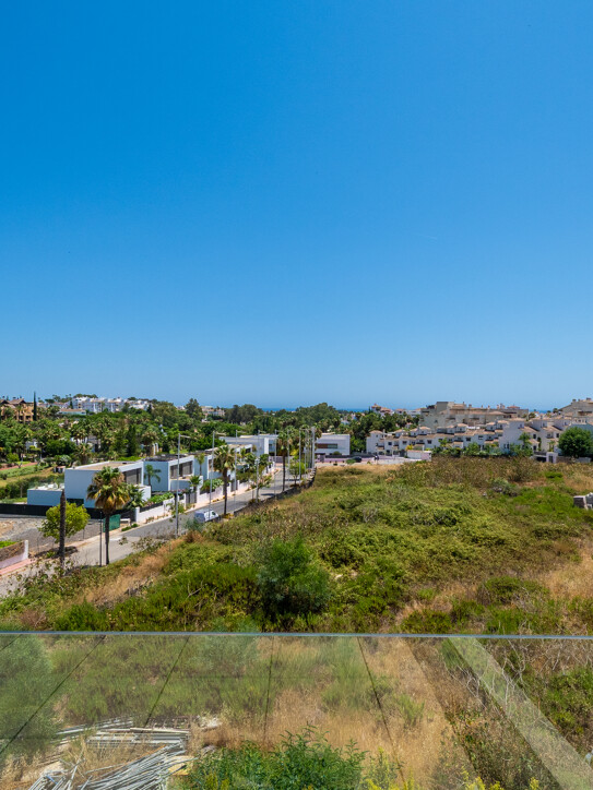 Villa in Estepona East