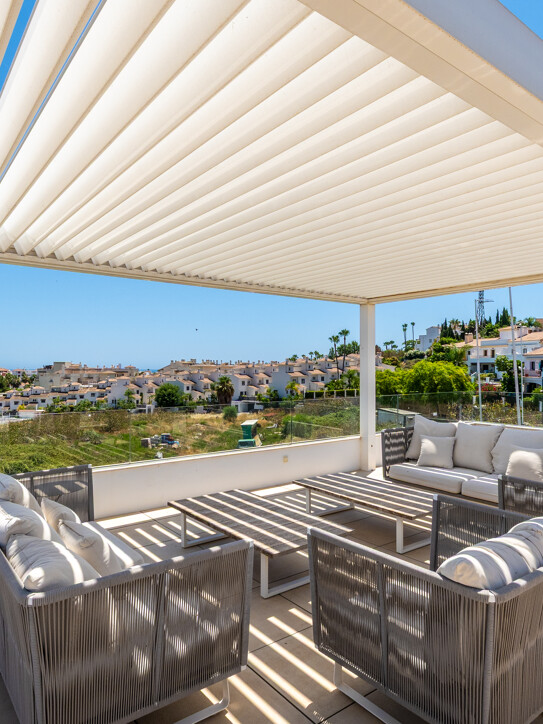 Villa in Estepona East