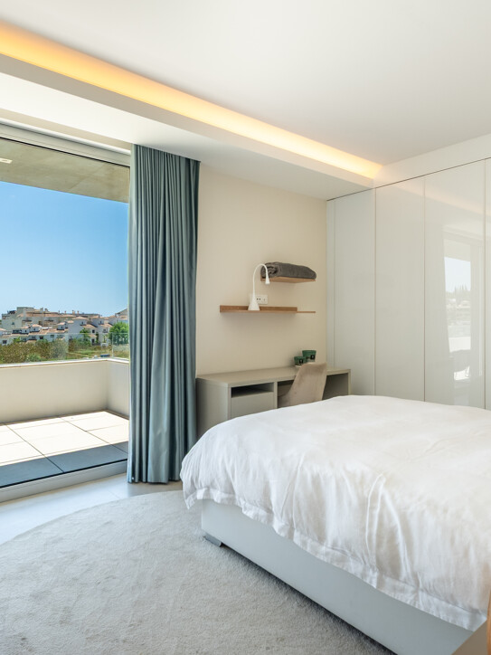 Villa in Estepona East