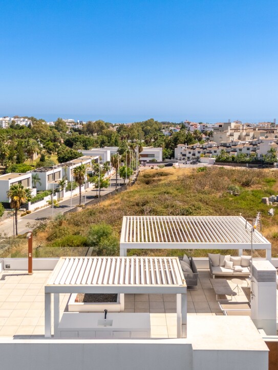 Villa in Estepona East