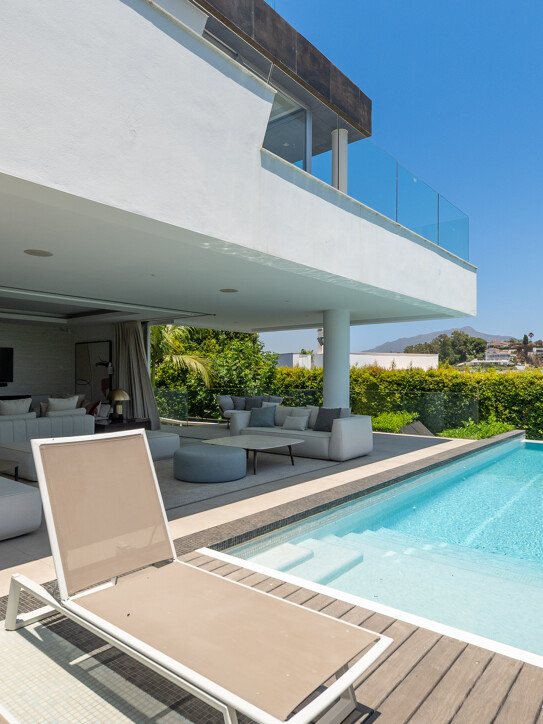 Villa in Estepona East