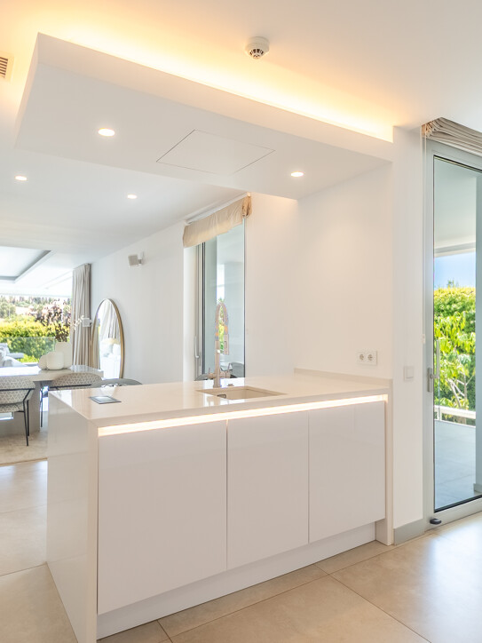 Villa in Estepona East