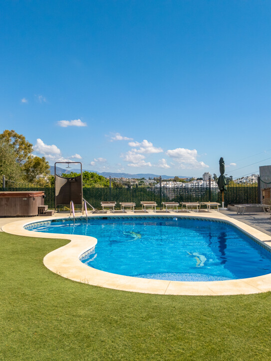 Villa in Nueva Atalaya, Estepona East