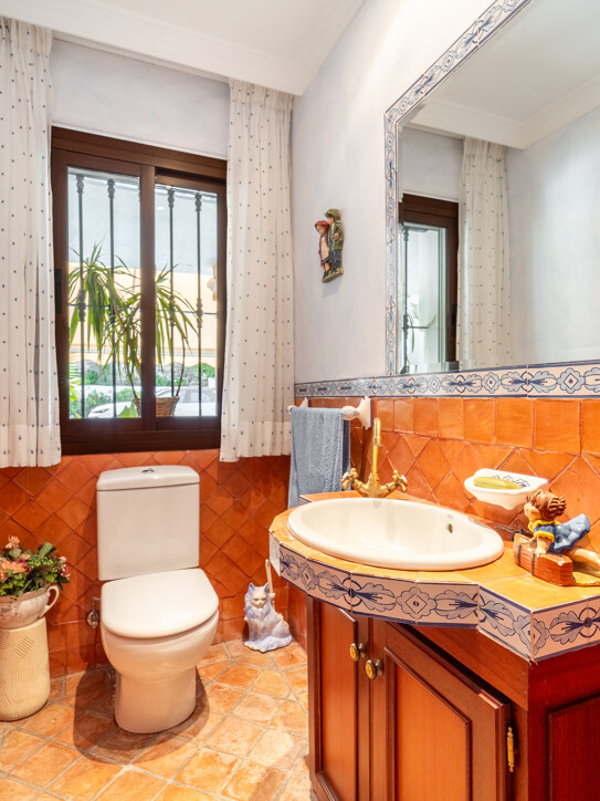 Villa in Nueva Andalucía