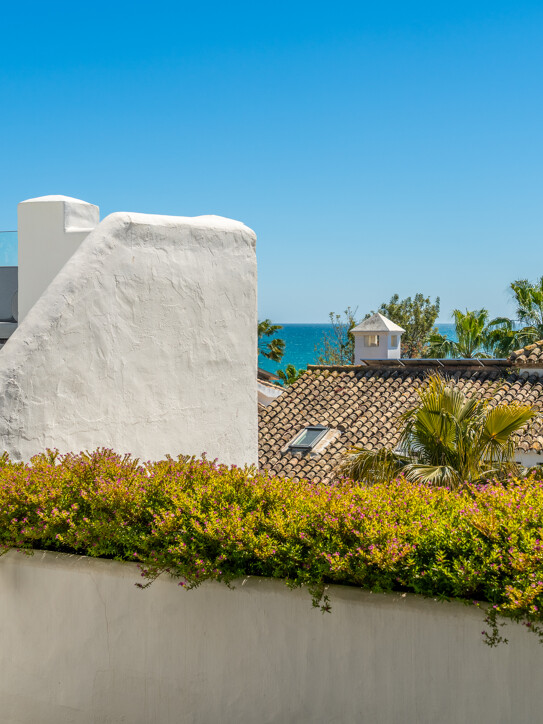 Duplex Penthouse in Marina Puente Romano