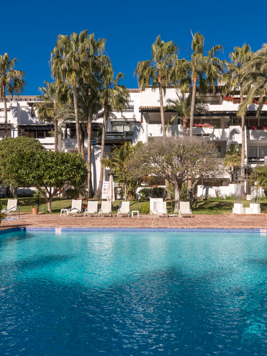 Duplex Penthouse in Marina Puente Romano