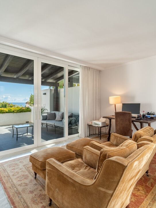 Duplex Penthouse in Marina Puente Romano