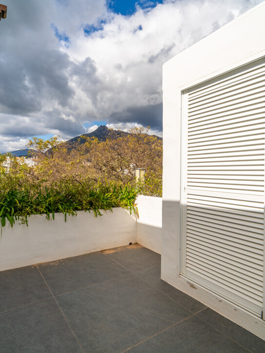 Duplex Penthouse in Marina Puente Romano