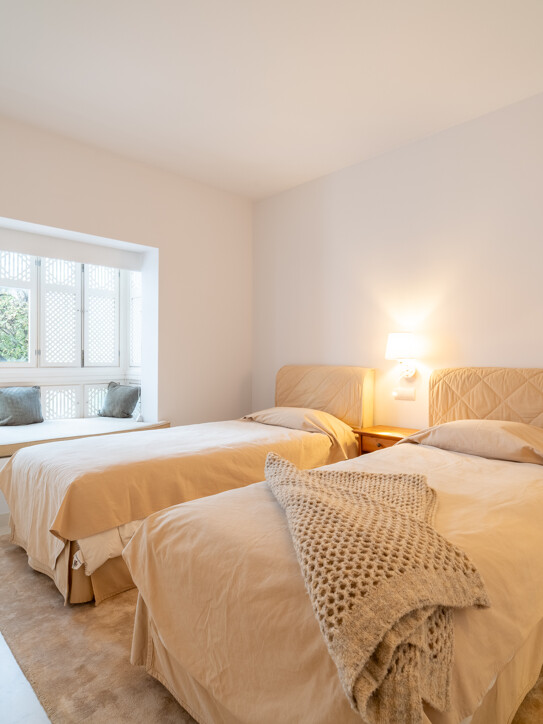 Duplex Penthouse in Marina Puente Romano