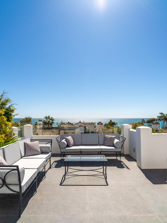 Duplex Penthouse in Marina Puente Romano