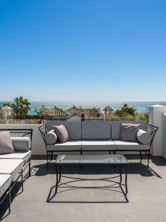 Duplex Penthouse in Marina Puente Romano