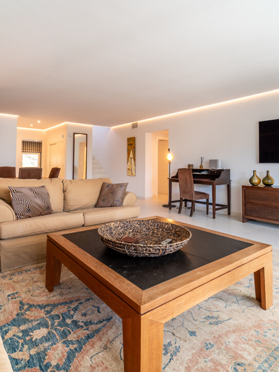 Duplex Penthouse in Marina Puente Romano