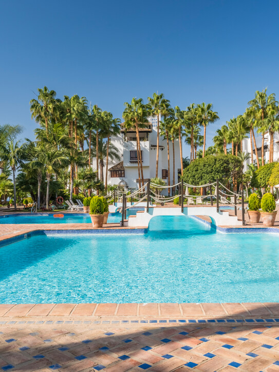 Duplex Penthouse in Marina Puente Romano